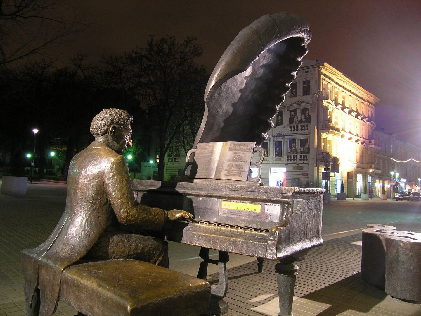 Artur Rubinstein, Łódź's local hero